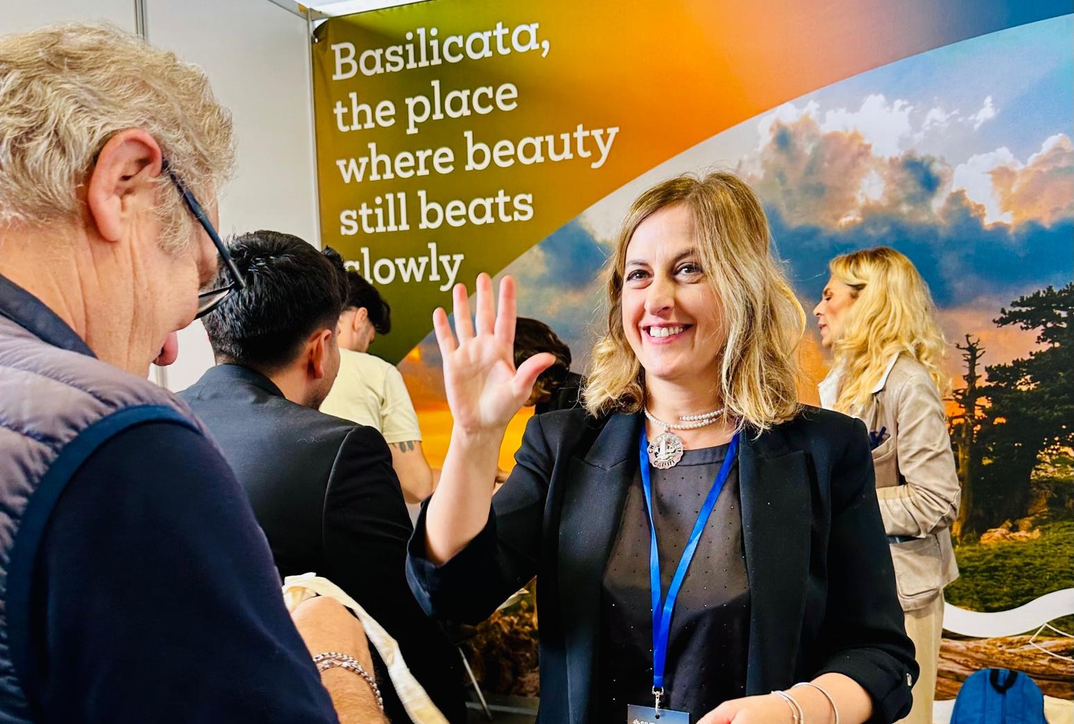 L’ASSESSORE MONGIELLO AL SALONE DI LUGANO CON FARBAS E GLI ENTI PARCO